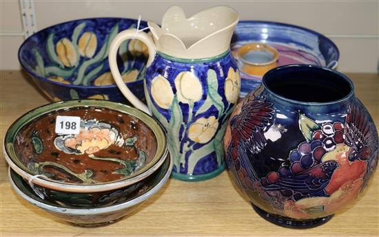 A Moorcroft Bird and Berry vase and sundry studio ceramics, tallest 21cm (7)